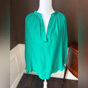 Alice and Trixie Emerald Green Long Sleeved 100% Silk Blouse Size Small